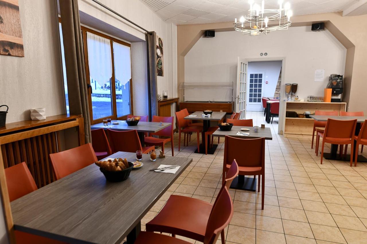 Hotel Restaurant Le Centre Lélex 외부 사진