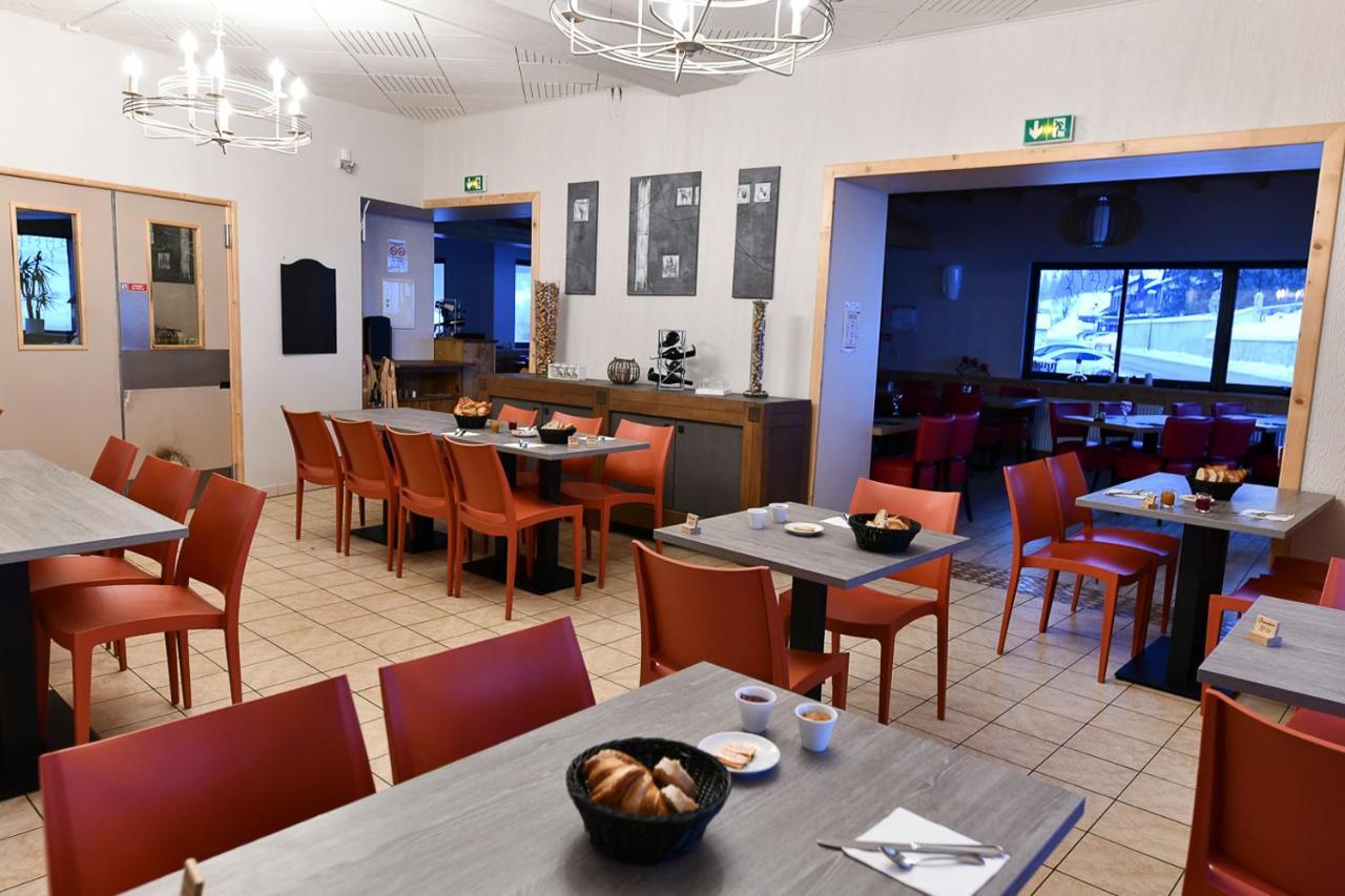 Hotel Restaurant Le Centre Lélex 외부 사진